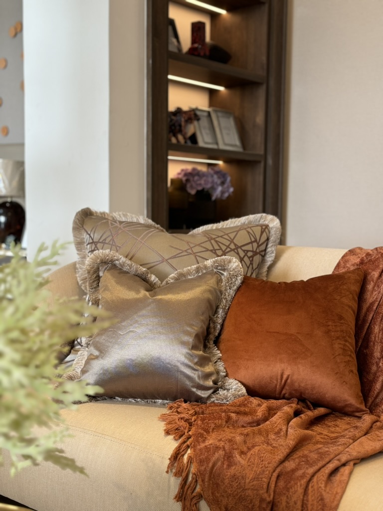 ccf3a25e 8d08 46b2 9c9c de06d4e79a8c 1 105 c